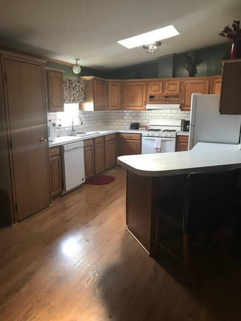 Large kitchen with dishwasher