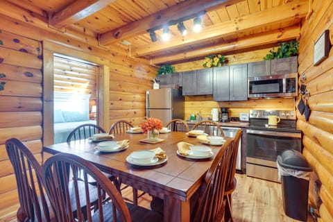 Kitchen | Cooking Basics | Coffee Maker | Paper Towels/Trash Bags Provided