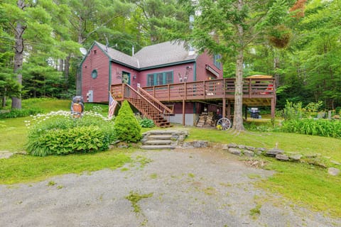 Wilmington Vacation Rental | 4BR | 2.5BA | Steps Required for Access