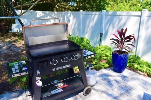 944DCD57 9AD4 4B5D A88C 13A6D2129D96 1 105 c