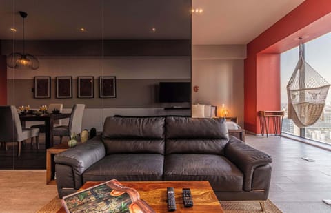 El mobiliario, la decoración y los servicios pueden variar ligeramente.