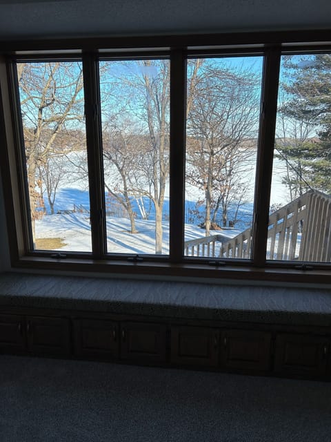 Cozy group space with lake views