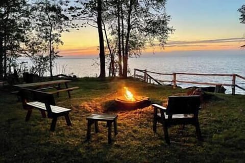 12b92fca 33d3 4391 9d66 fc6b3ad25a71