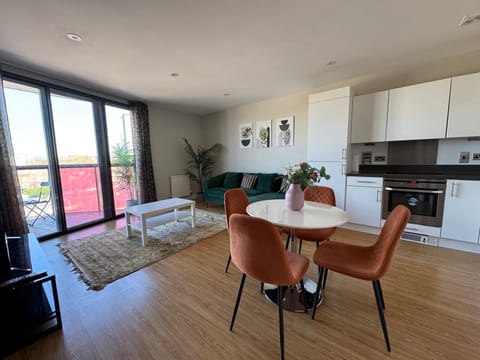 Living Room / Lounge