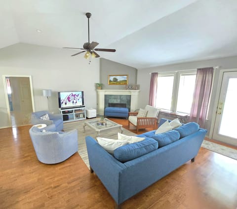 Great room for gathering, adjacent to kitchen in the heart of this home!