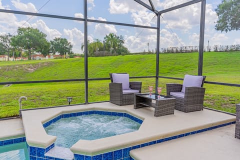 Spa heated or unheated just for you to relax and have a drink