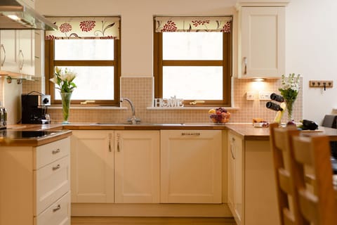 Bracken House kitchen