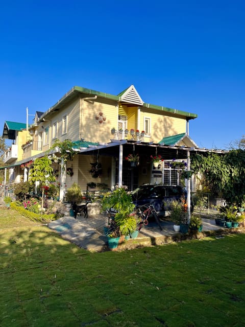 Vara Villa & Home Stay