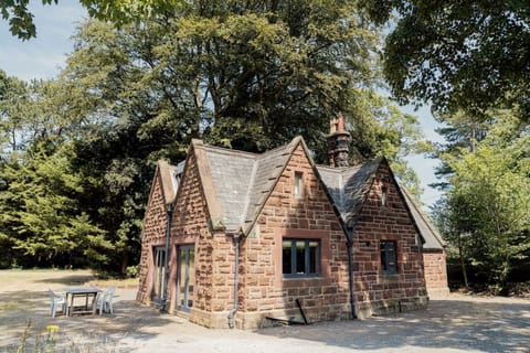 East Lodge