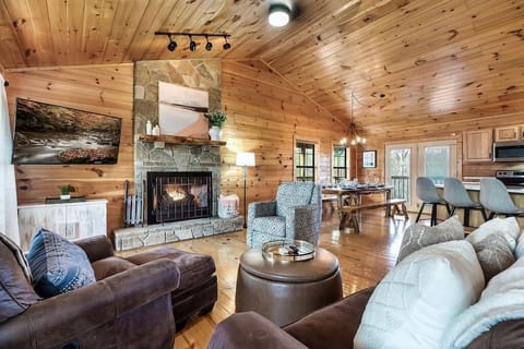 Cozy living room with gas fireplace