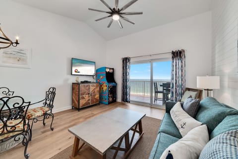 Welcome to Tropic Isles 804!