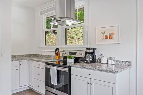 Fully equipped kitchen for all of your cooking needs.