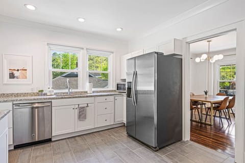 Fully equipped kitchen for all of your cooking needs.