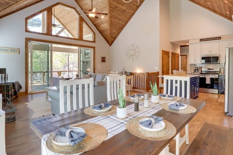 Dining Area | Main Level | Dishware & Flatware