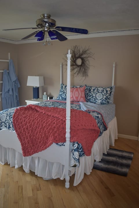 Glacier Room, queen bed and davenport; sitting area and private bath; 