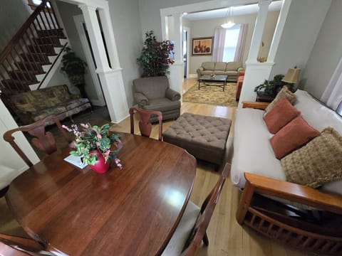 Views of Entry Foyer, Dining Room and Living Room. Leaf can be added to table.