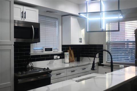 Kitchen (1)