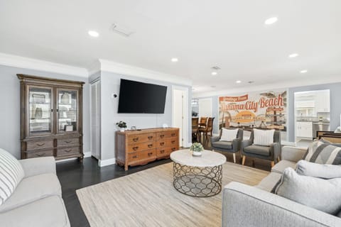Open Concept Living Space!