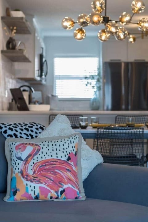 Modern decor and finishes adorn the entire unit. Ensuring your stay is comfortable and stylish