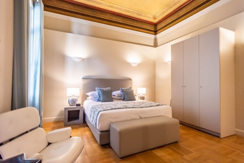 Queen Size Bedroom 