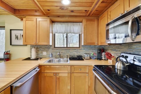 Cbedbe74 e66a 4d55 a93d e8379366b883