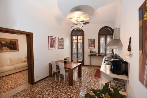 Kitchen and Dining Room (1)