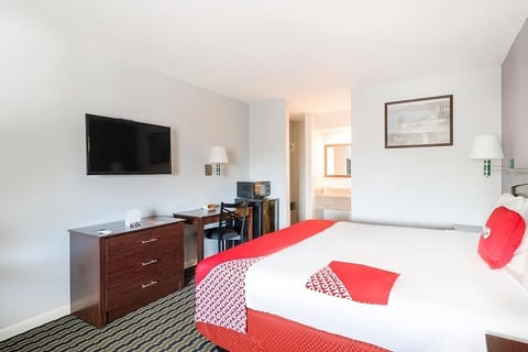 Comfortable unit with King bed