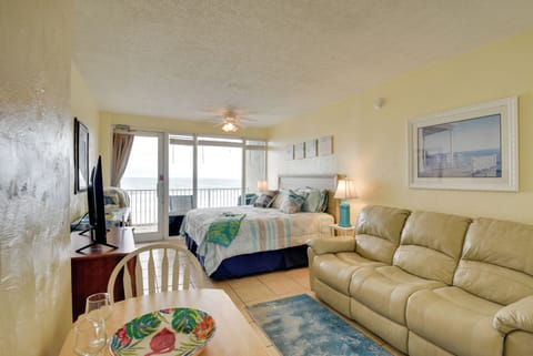 Daytona Beach Vacation Rental | Studio | 1BA | 385 Sq Ft | Elevator Access