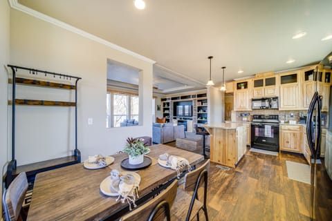 Dining Area | Dishware Provided | Central Heat & A/C | Dog Friendly w/ Fee