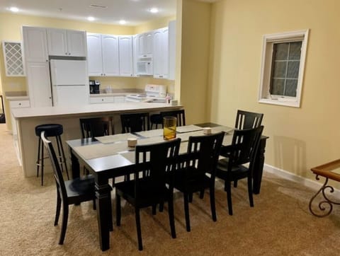 Dinning table, seats 8, breakfast bar seats 4