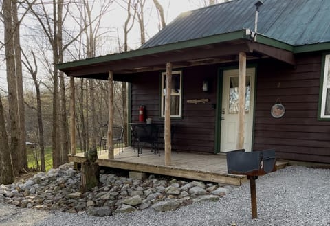 Front of Cabin 2-"Fishin' Hole"