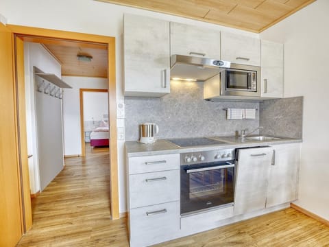 Seeblickstrasse - Fewo Nr.1 - Ferienwohnungen Petschnig Bed and Breakfast in Villach