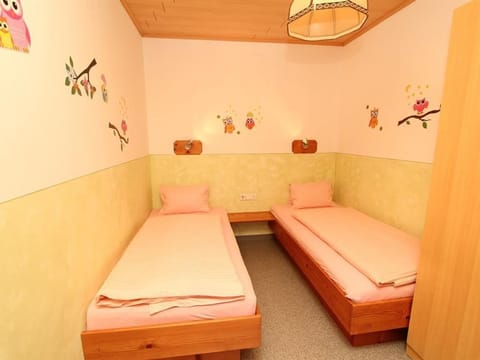 Seeblickstrasse - Fewo Nr.1 - Ferienwohnungen Petschnig Bed and Breakfast in Villach