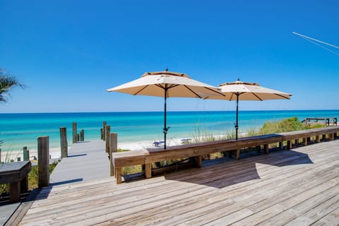 Our Gulf right out the living area doors - Beachfront at it's finest!