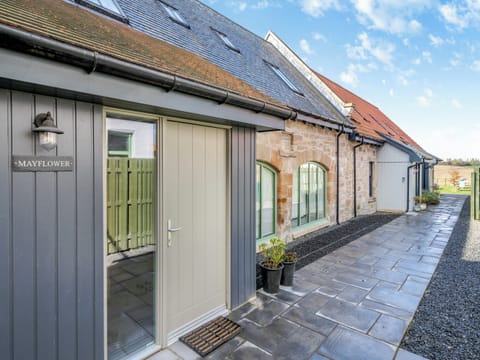 Exterior | Mayflower - Paddockhall Cottages, Linlithgow, near Edinburgh 