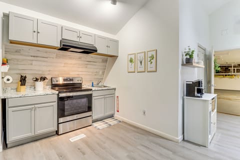 Kitchen | Keyless Entry | Convenient Location | Garage Access