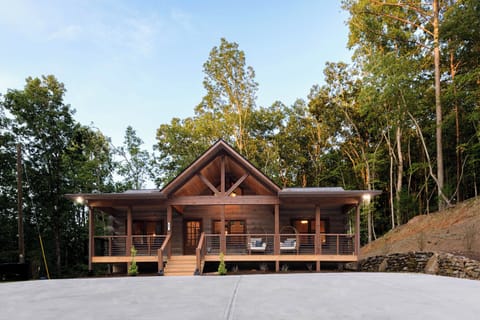 Welcome to Hilltop Retreat!