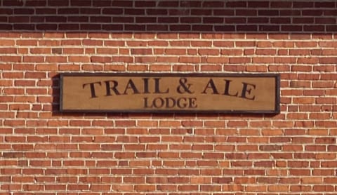 Sign on entrance side