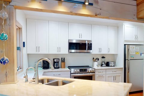 The newly remodeled kitchen has everything you need to cook a good meal