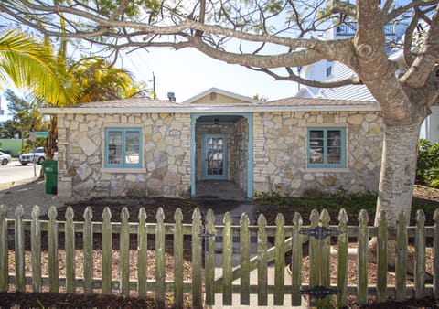 House Exterior - The Hideaway (AMIL)