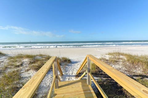 La Plage Complex Direct Beach Access