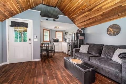 Layout looking at front door