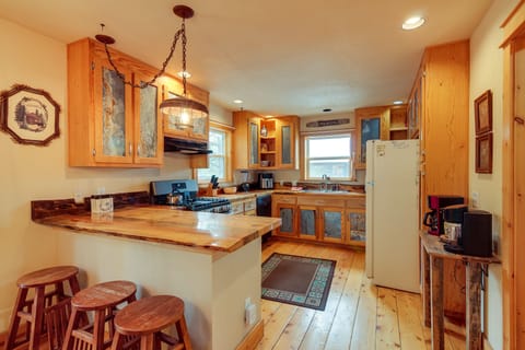 Kitchen | Cooking Basics | Spices | Ice Maker