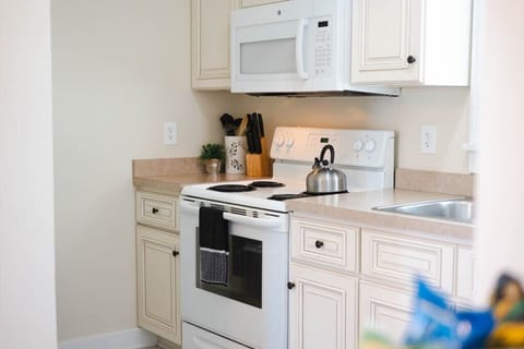 Fully stocked kitchen.