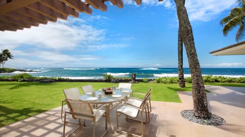 Nanea - Oceanfront Backyard Dining - Parrish Kauai