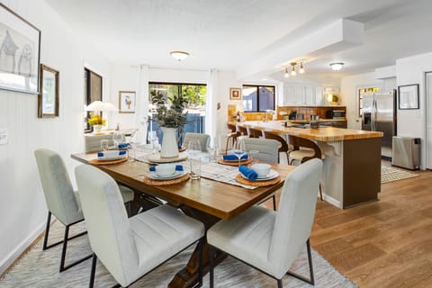 Dining with the owls! Enjoy a great dinner inside our have a free-for-all with food inside and dinin