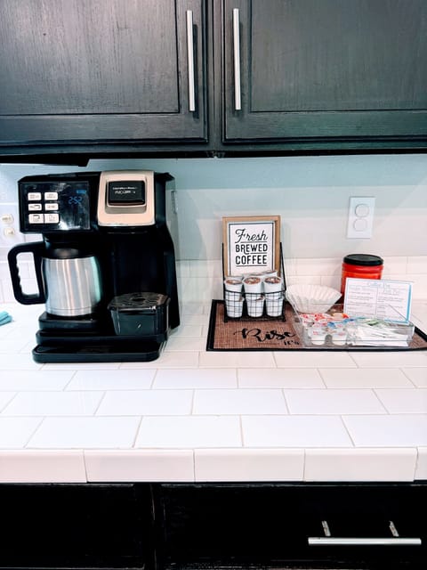 Coffee bar w/a ground side and a pod side so you can use either type of coffee.