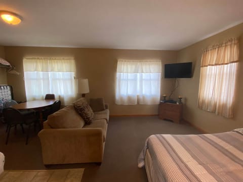 Cabin 7 - interior 4