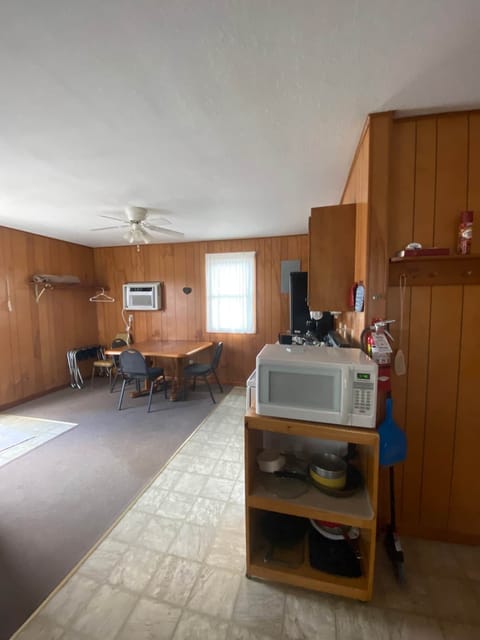Cabin 10 - interior 4