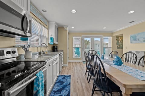Fully stocked kitchen